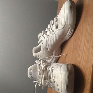 Asics white tennis shoes